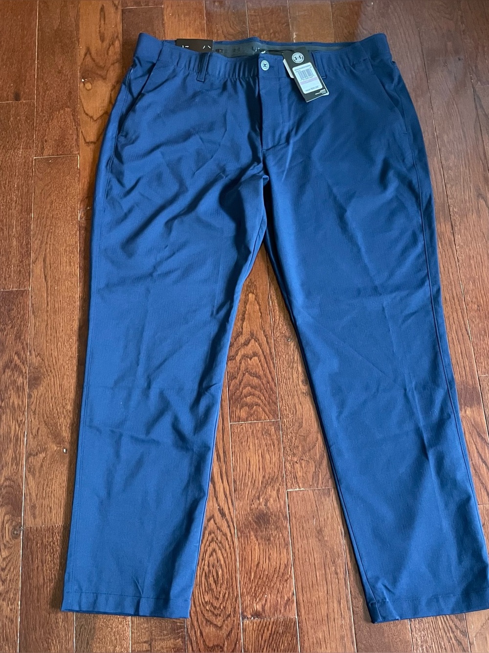 NWT Under Armour golf pants